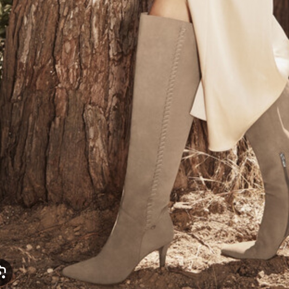 🌸VINCE CAMUTO🌸 Seselti Over The Knee Boot Size: 8.5
